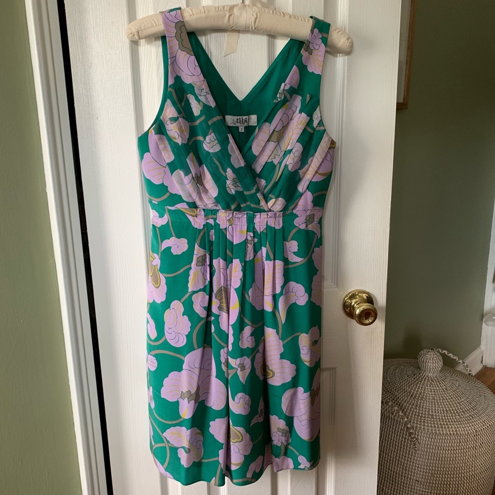 Tibi dress 100% silk EUC